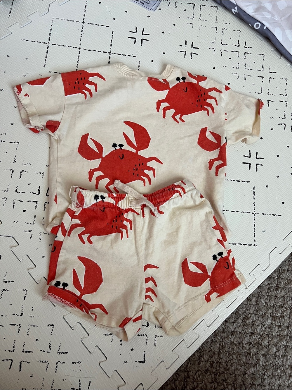zara crab set 18 months